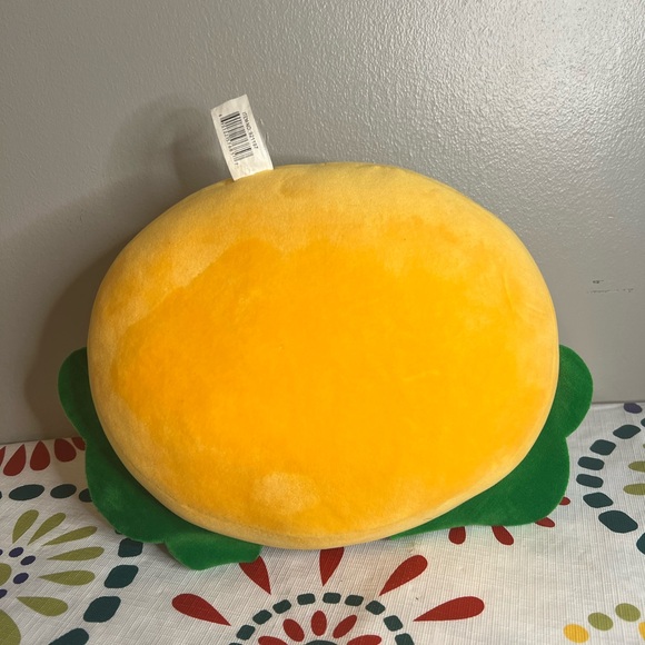 Yum Yum Smoochy Pals Soft & Squishy Burger Plush With Layers Of Softness - Picture 3 of 5